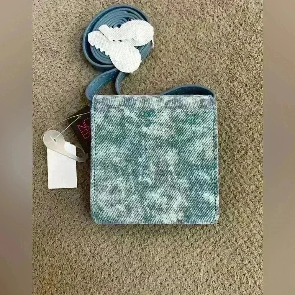 No Boundaries Denim Embroidered Crossbody Wallet - Picture 3 of 10